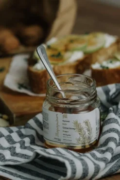 Kretischer Thymianhonig 950g Im Glas Aus Kreta Von Maragkakis Family. Reichhaltiger Geschmack, Weiche Textur. Honig Vom Imker In 4. Generation 19 Kretischer Thymianhonig 950g Im Glas Aus Kreta Von Maragkakis Family. Reichhaltiger Geschmack, Weiche Textur. Honig Vom Imker In 4. Generation -Haribo || Melitta || Katadyn Verkäufe 4ab4dabf2509e9e18130809e0f6a804a